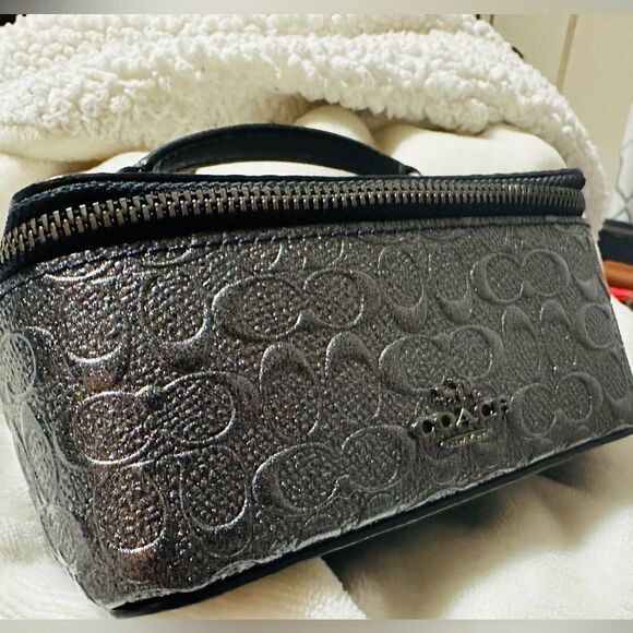 Coach Travel Jewelry Case - Signature Black Embossed Leather - Picture 12 of 17